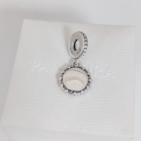 Pandora Ireland Exclusive Country Irish Dangle Clover Horseshoe Dangle Charm - Picture 5 of 8